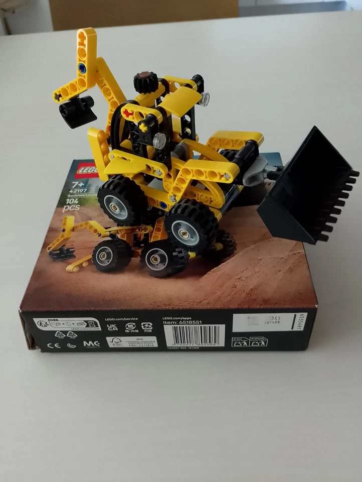 LEGO Technic 42197 Backhoe Loader, foto 4 di 4