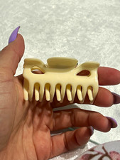 Vintage beige /Cream Plastic/Metal Hair Claw Clip Barrette Solid Women's