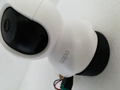 Tapo Kamera Schräg Wandhalterung Adapter - Kunststoff Wandhalterung für Baby Cam