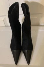 Classique Women’s Sz 9M Black Boots 4in Heels
