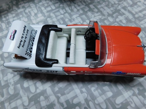1955 Chevy Bel Air convertible 1/24 scale diecast bank - Picture 2 of 7