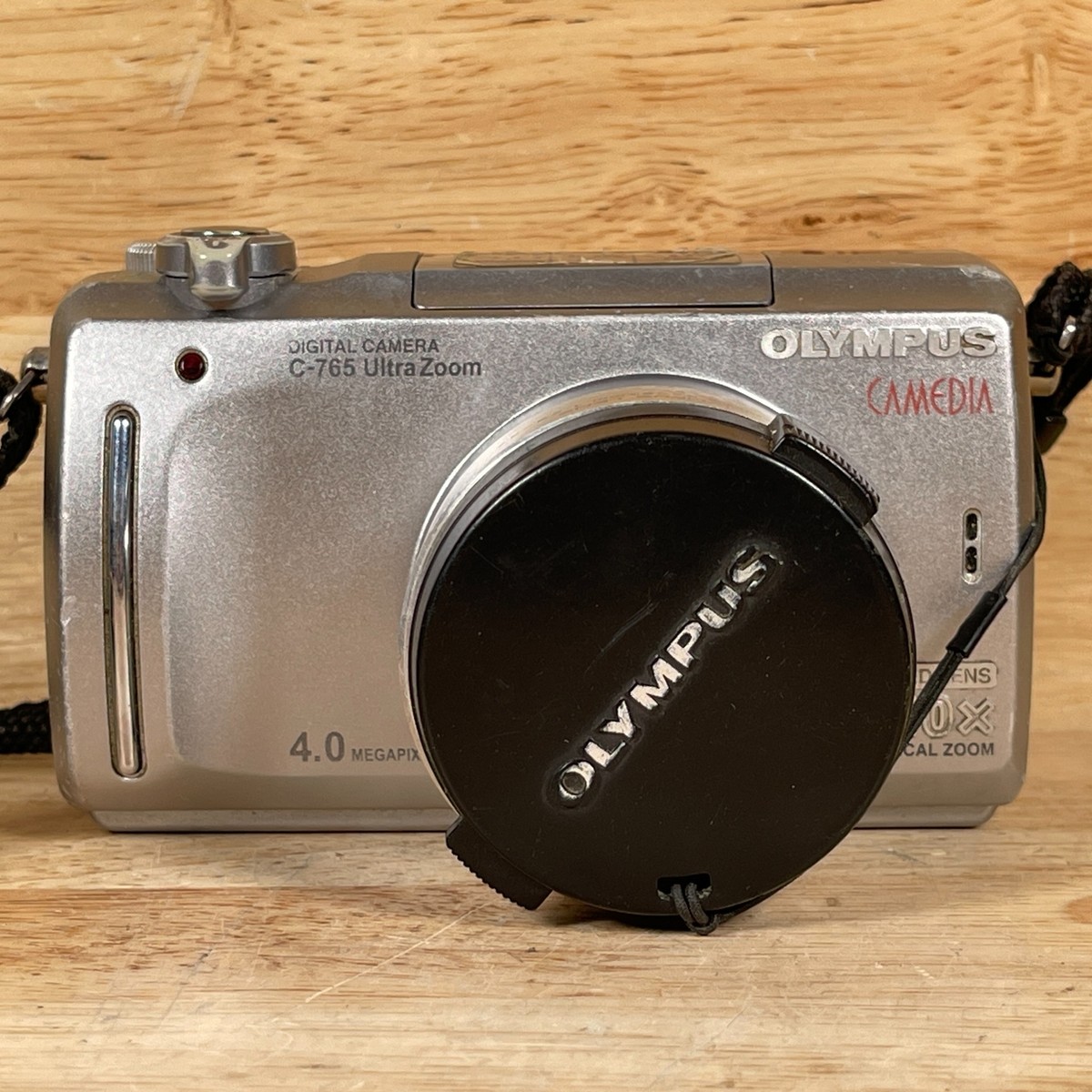 Olympus C-765 Ultra Zoom Digital Camera 1.8