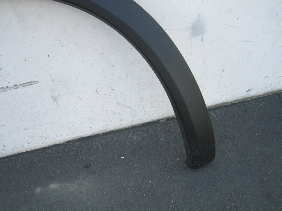 em00464 Volvo V60 Cross Country 2016 2017 2018 Front LH Fender Flare Moulding - Изображение 4 из 4