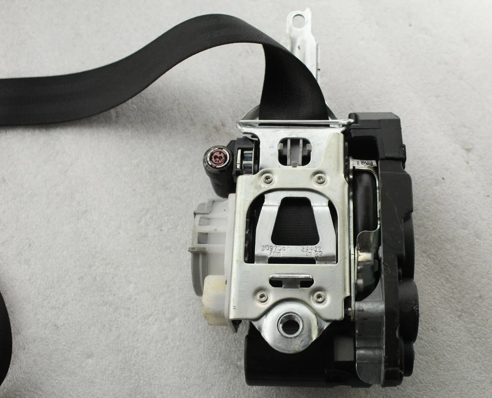 Натяжитель ремня безопасности переднего левого водителя для Audi RS7 C8 2022 19-24 - Изображение 3 из 4