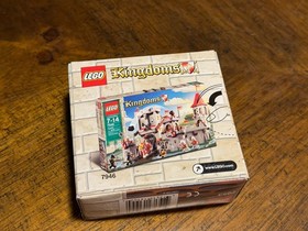 NEW Lego Kingdoms Set 7953 JESTER Castle Red White Court Jester Juggler Minifig