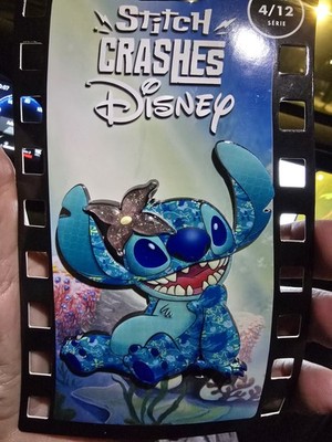 Stitch Crashes Disney Pin The Little Mermaid - Limited Release Series 4 of 12