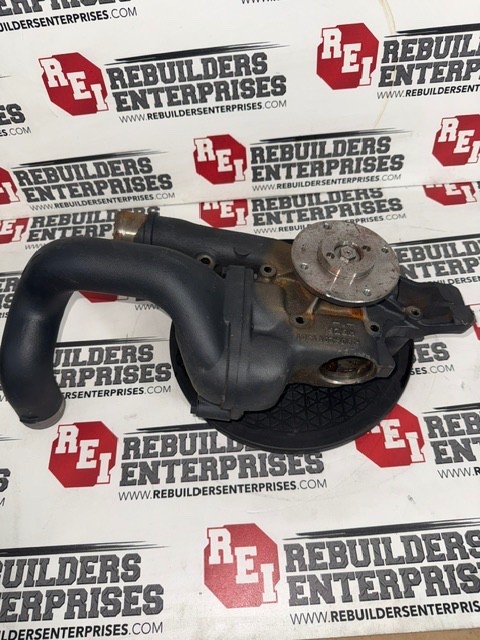 A 906 201 1301 Mercedes OM904LA OM906LA Water Pump 19O280503