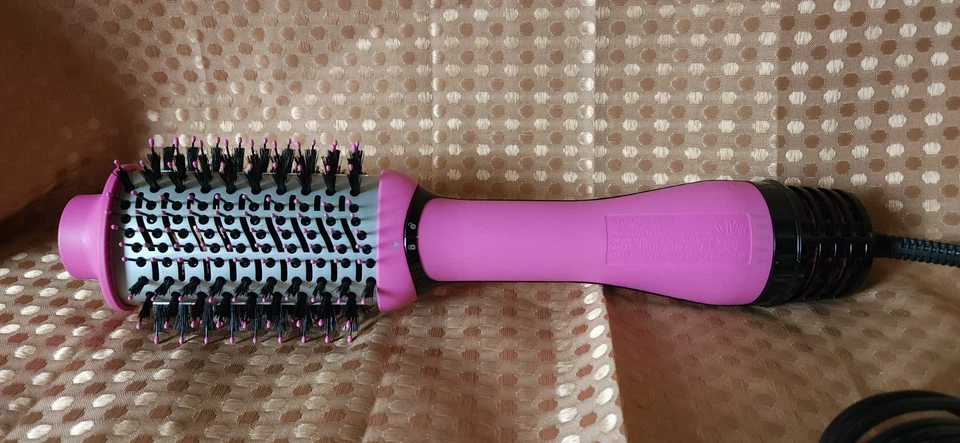 Revlon-Secador de pelo voluminizador-Modelo RVDR5298 (Usado) Foto 3 de 4