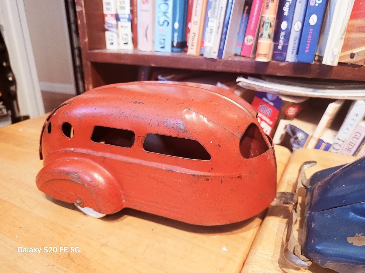 NICE VINTAGE LARGE 1930's  WYANDOTTE LaSALLE SEDAN With TRAVEL TRAILER