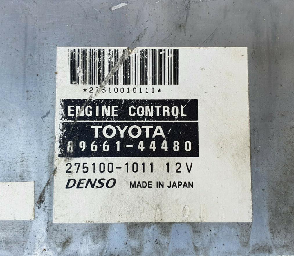 Toyota isis ZNM10G 89661-44480 Engine control unit oem jdm Toyota isis ZNM10G 89661-44480 Engine control unit oem jdm