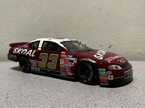 1999 Action KEN SCHRADER #33 Red Skoal Racing Chevy Monte Carlo 1/24 DieCast - Picture 6 of 15