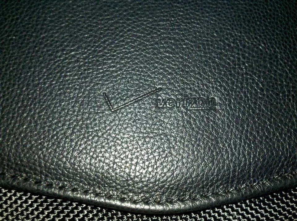 Verizon Universal 10"x 8" Leather Sleeve Case for iPad TouchPad Tablet eBook - Image 2 of 4