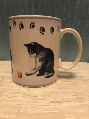 Casa Moda cat Paw Prints Mug 