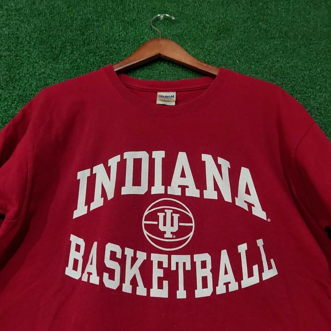Vintage University of Indiana basketball shirt Gem