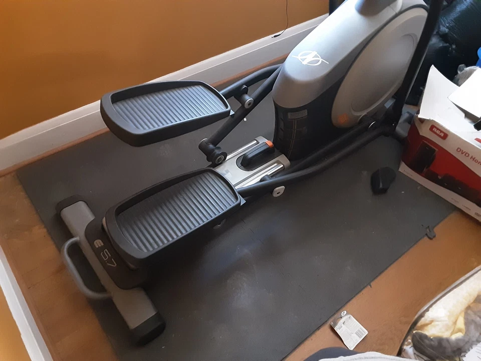 Nordic Track E5.7 20" Strider - Image 4 of 4