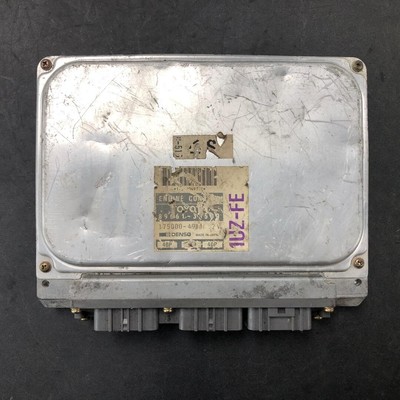 TOYOTA CROWN MAJESTA Engine Control Unit ECU 1UZ-FE 89661-30500 