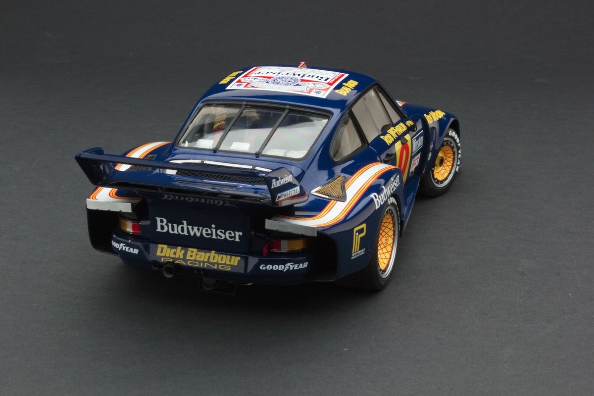 Exoto 1:18 | 1979 Budweiser Porsche 935 Turbo | Winner, 12 Exoto 1:18 | 1979 Budweiser Porsche 935 Turbo | Winner, 12