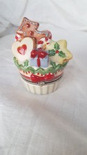 Villeroy & Boch  Winter Bakery Decoration Muffin  Treats Cupcake