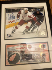 Detroit Red Wings NHL Hockey Photo Plaque Red White Memorabilia