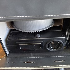 Kodak Carousel 750H Slide Projector With Remote Case read