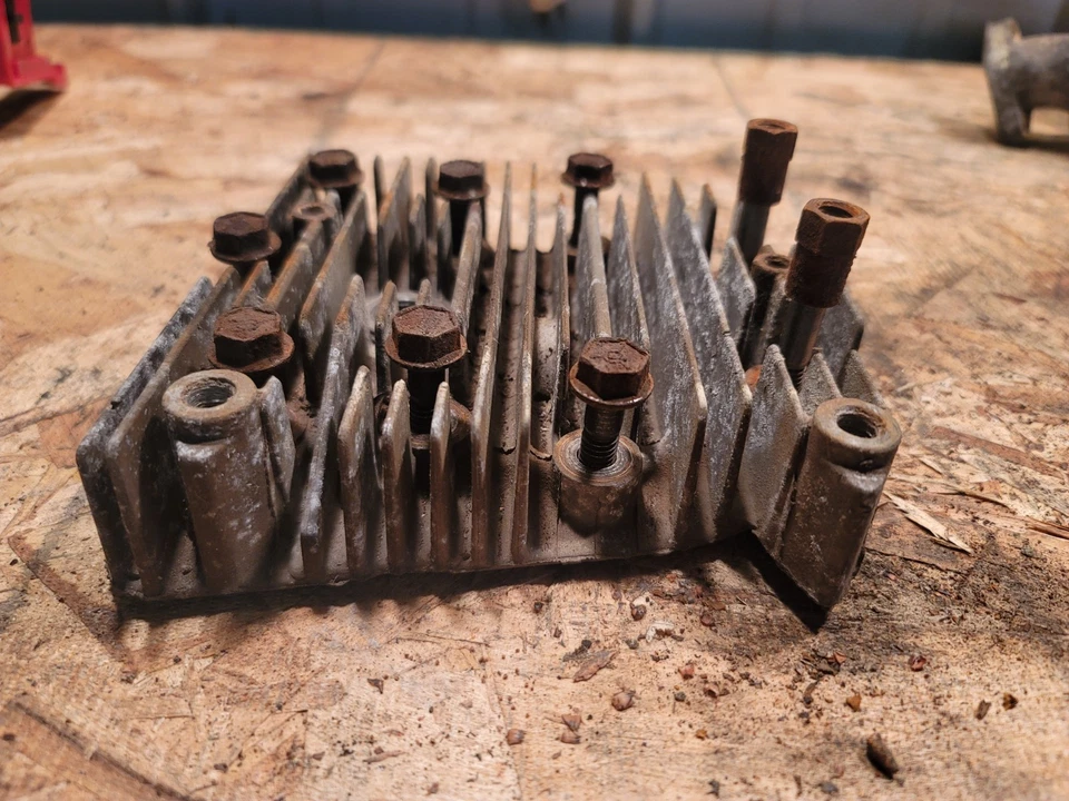 TECUMSEH HM80 Culata con Pernos Soplador de Nieve Generador Foto 2 de 4