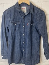 Levi Strauss Denim Pearl Snap Long Sleeve Button Down Shirt  Size Large  EUC