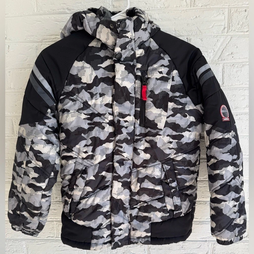 London Fog Kids Camo Puffer Jacket Hooded Winter Coat Size M 10-12