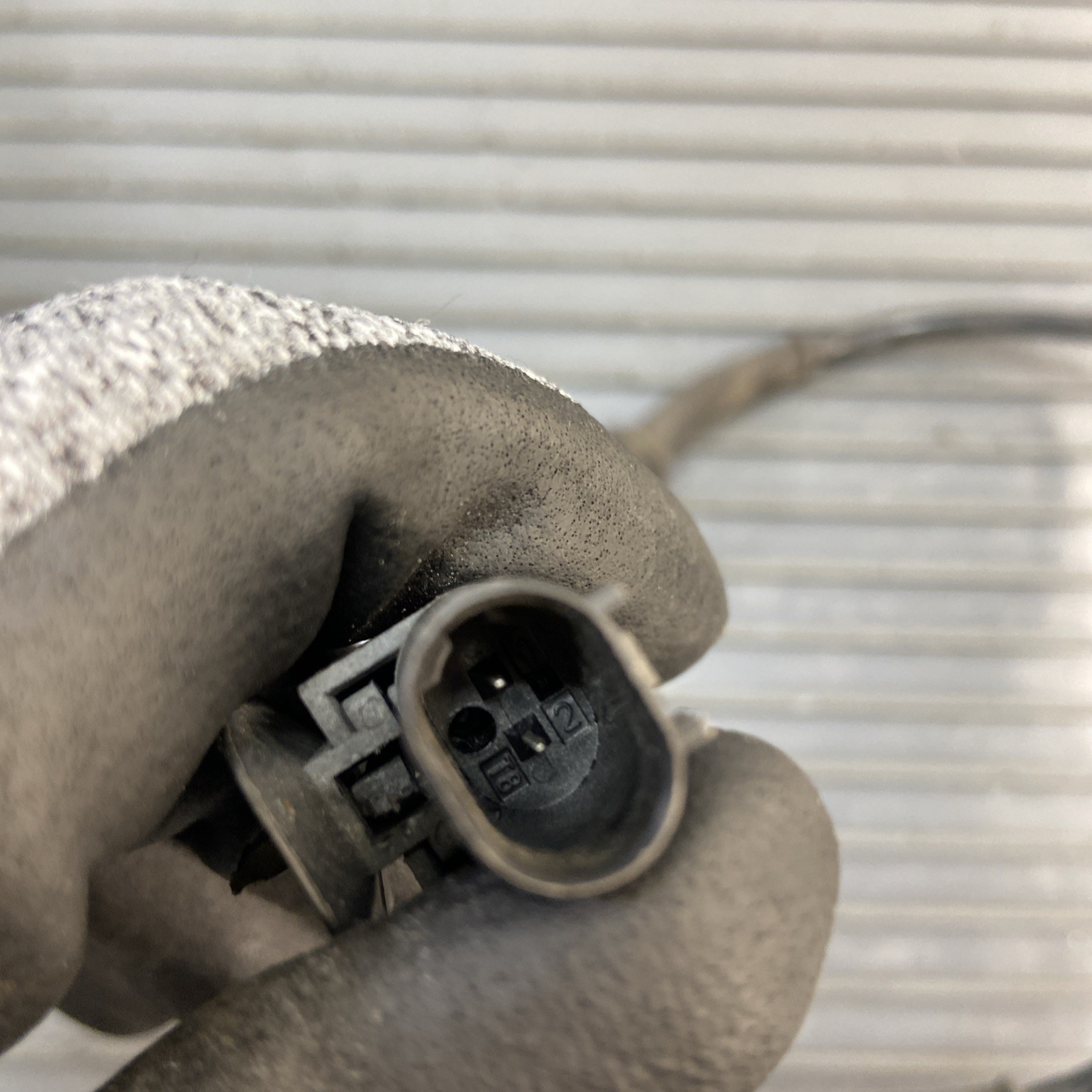Maserati Levante 2017-2024 Front Left Steering knuckle
