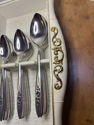 53 ONEIDA COMMUNITY *ROSE SHADOW* STAINLESS FLATWARE! 8 SETTINGS +