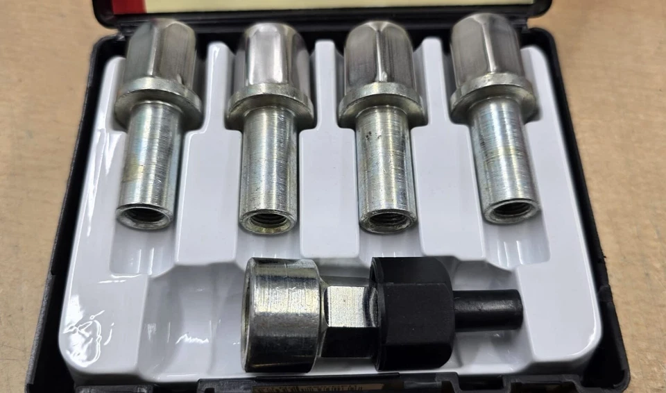 REVOLUTION / MAMBA MANGUITO BLOQUEO TUERCAS 3/8"unf x 9/16" Mini Minor Triumph Foto 3 de 4