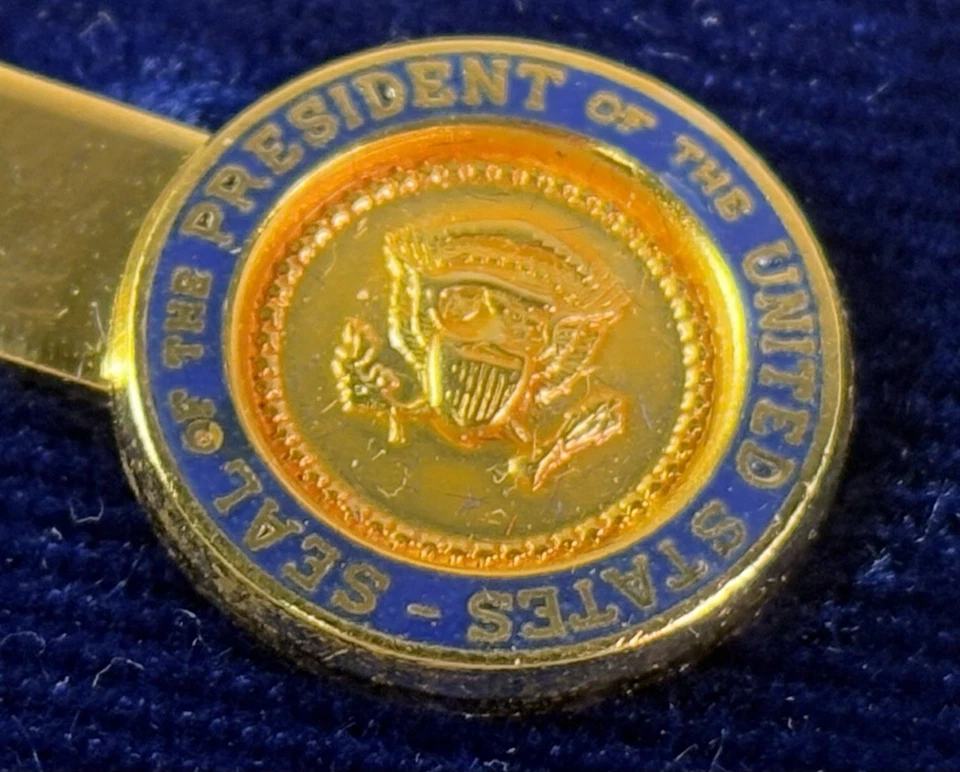 Vintage Clipe de Gravata Fecho Selo Presidente dos Estados Unidos Richard Nixon ORIGINAL EUA - Imagem 4 de 4