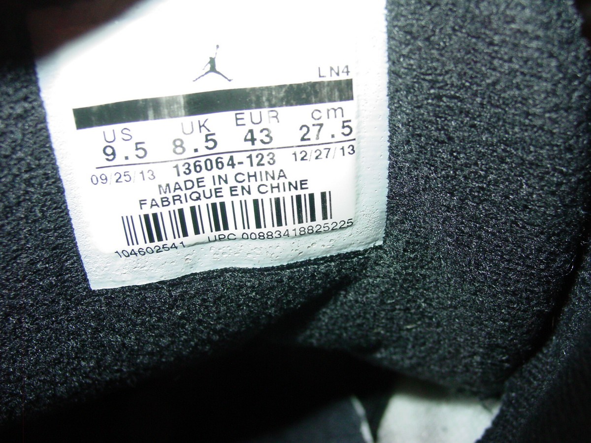 Air Jordan Price Guide 2013 / エア・ジョーダン Air Jordan Price Guide 2013: Fox, Michael, Fox, Steven