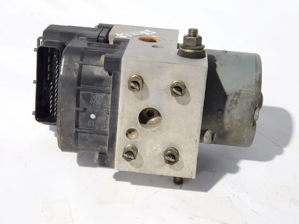 Conjunto de bomba de freno antibloqueo ABS OEM 2001 2002 Nissan Frontier SE tracción trasera automática Foto 2 de 4