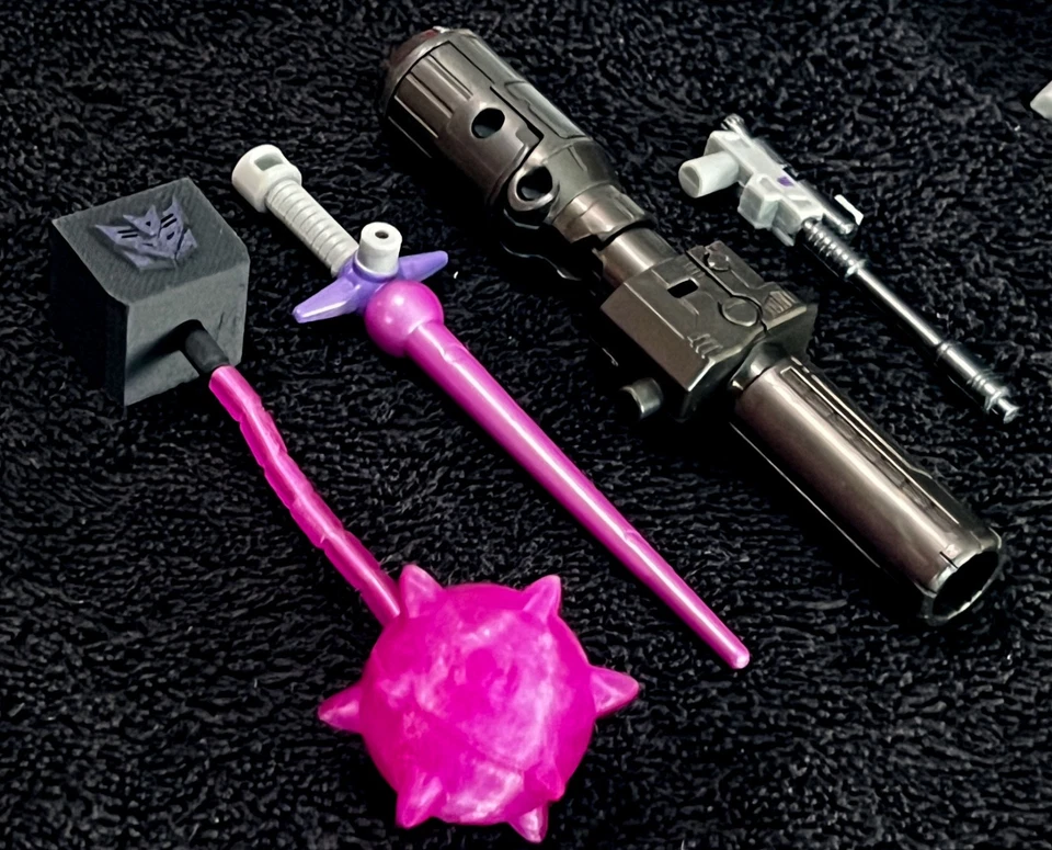 MEGATRON • UPGRADE KIT & PRINT • 1986 TRANSFORMERS THE MOVIE • STUDIO SERIES - Image 2 of 4