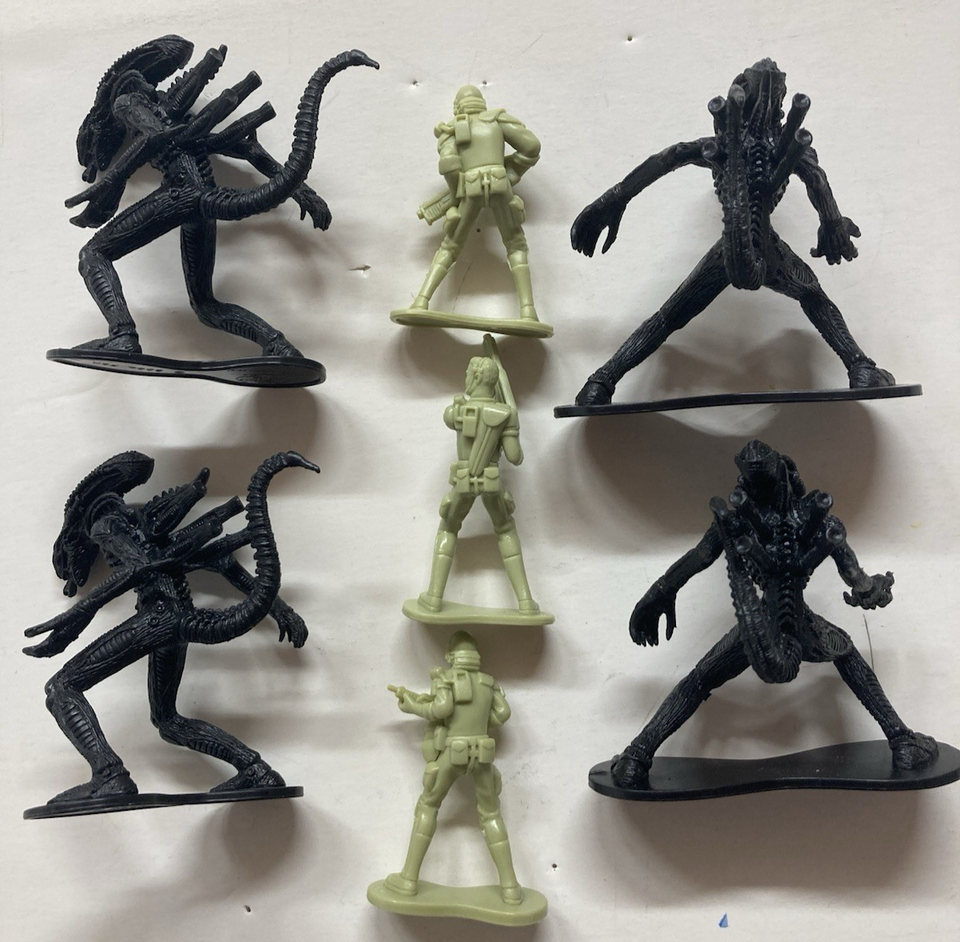 Three House Kids – Aliens Deluxe Playset – 2004 (Très Bon état)