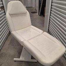 Faux White Leather Adjustable Massage, Beauty Bed. Goes Up And Down And Rotates.