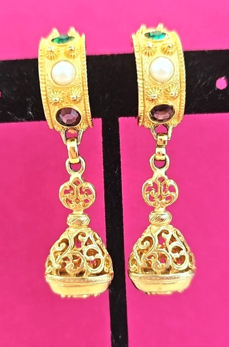 BEN AMUN Signed Green Purple Pearl Rhinestone Gold Ton Drop Dangle Clip Earrings