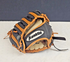 Franklin 4809 9 1/2" Right Hand Thrower Baseball Glove Black/Tan A77