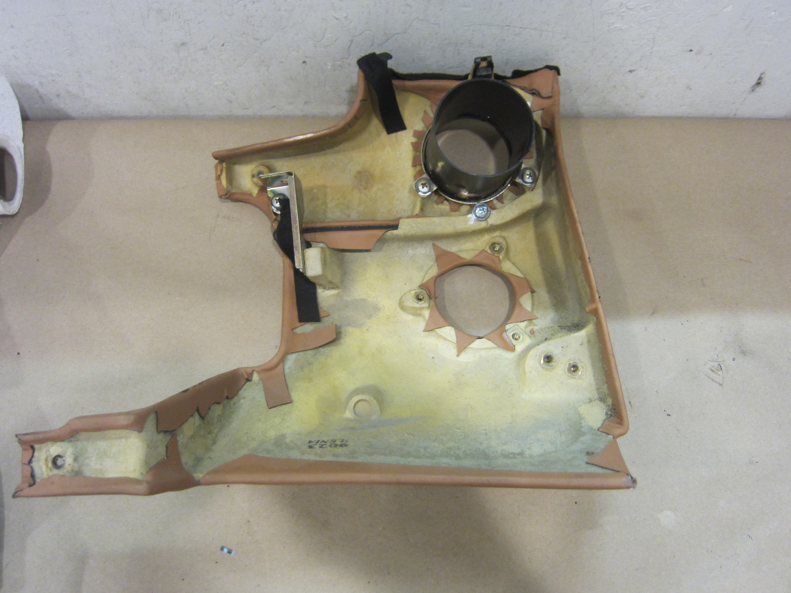 Maserati 4200 - LH Dash Lateral Insert - P/N 66775300