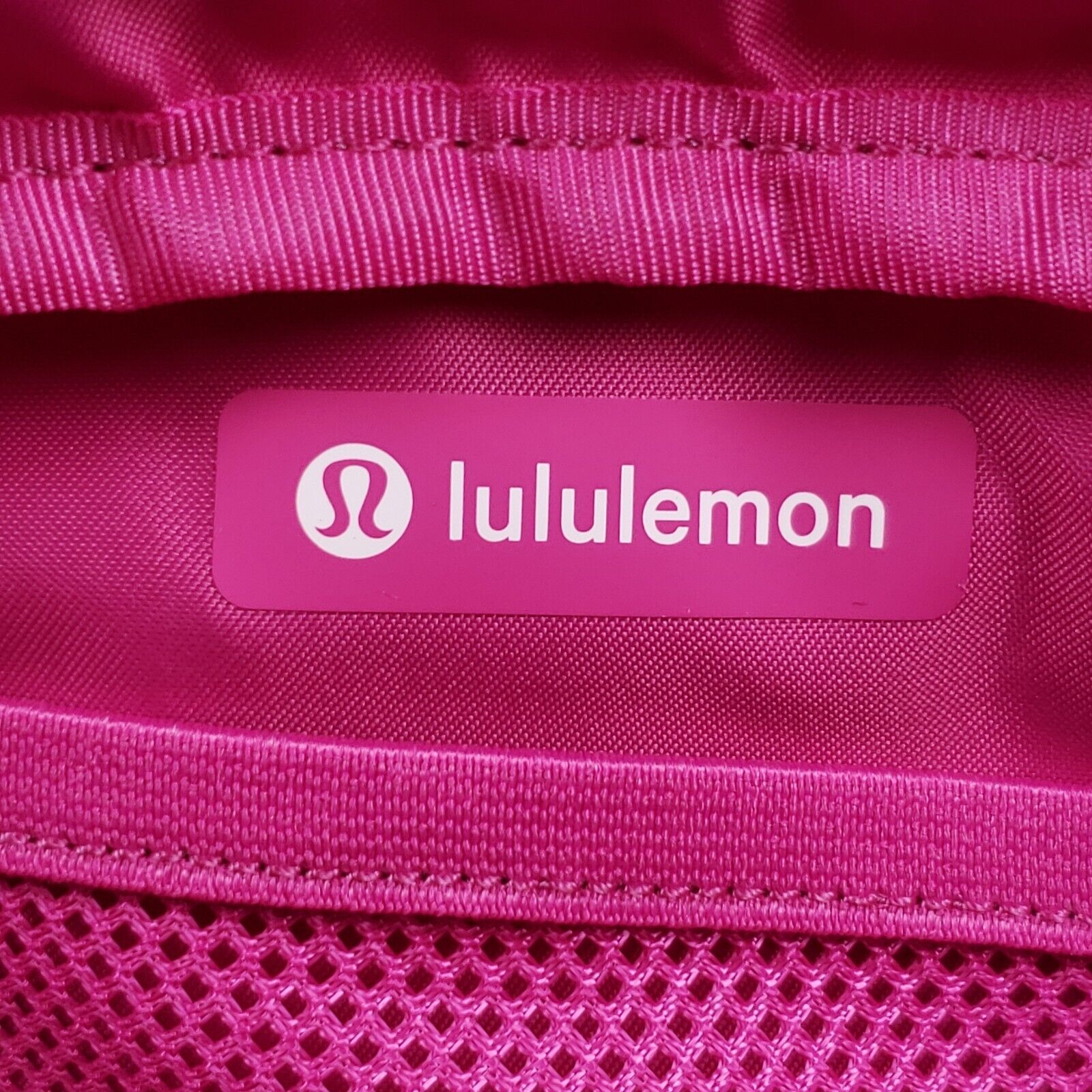 Lululemon Everywhere Belt Bag Sonic Pink White Spell Out Hot