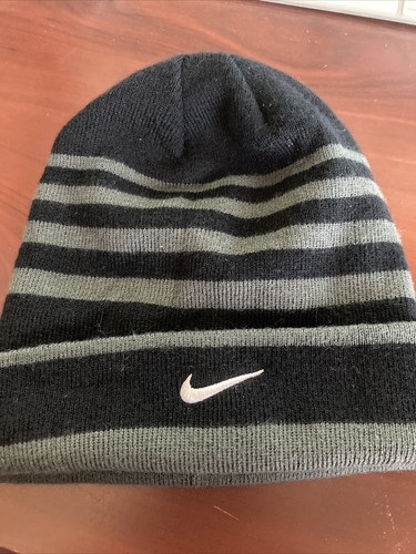 Nike Swoosh Beanie Youth Black \u0026 Grey 