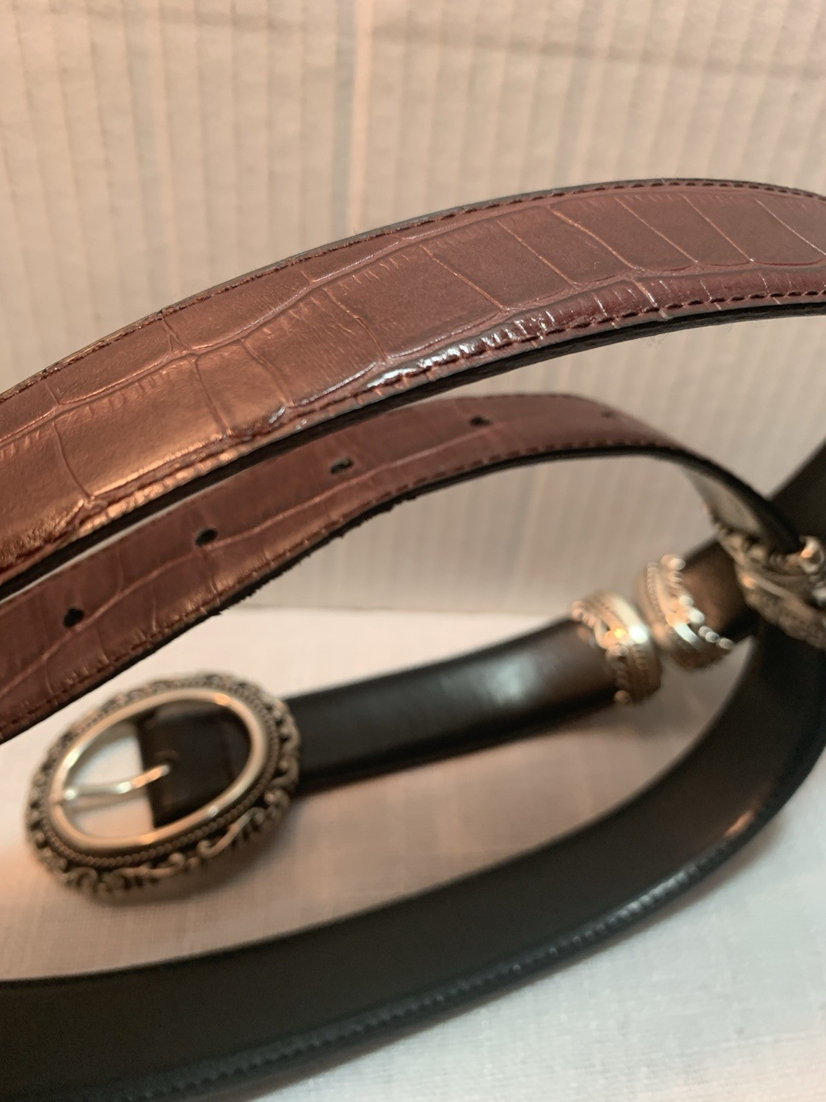 Leather Reverseable Black / Brown Elegant Vintage… - image 4