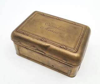 Boîte ancienne en laiton de Chocolat Menier début XXème G76