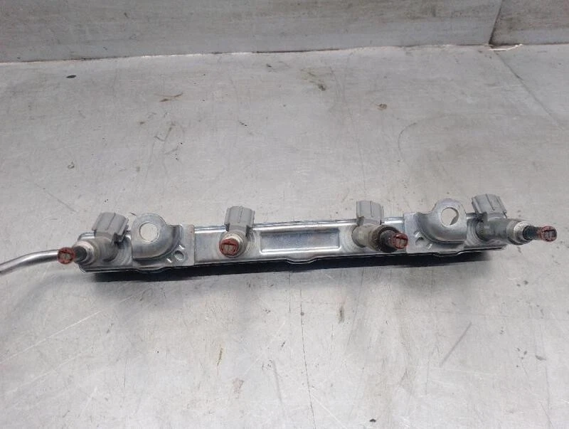 2381437100 rampa inyectora para TOYOTA COROLLA SEDAN ( E21 ) 1.8 VVTI 5390335 - Imagen 3 de 4