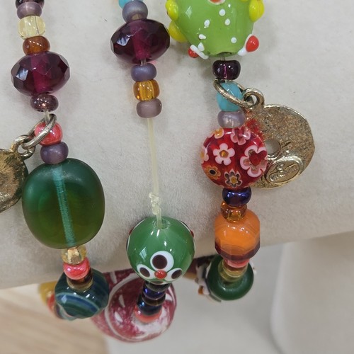 3 stapelbare RJ Graziano Multicolor Kunstwerk Glas Acryl Perlen Stretch Armbänder - Bild 13 von 15