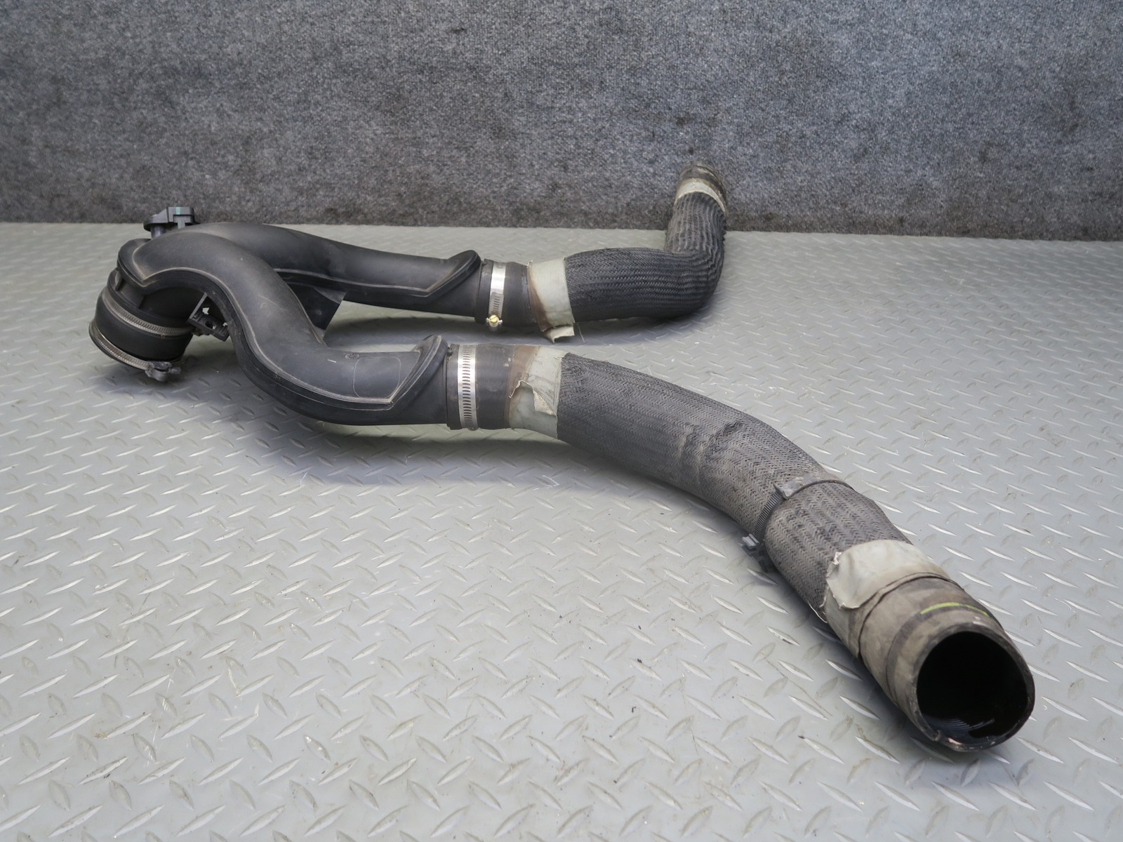 2017-2020 MASERATI LEVANTE M161 3.0L AIR INTAKE DUCT W SENSOR & HOSES