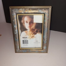 Picture Frame For 4x6 Pics. Classy Blue/ Gold.