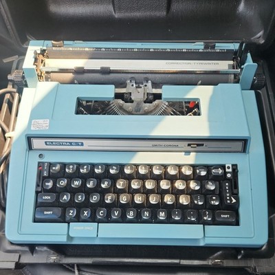 Vintage Smith Corona Electra C/T Portable Electric Typewriter with Case - Works