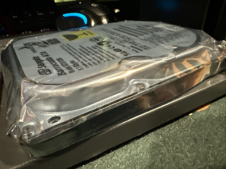 ST39120A Vintage New SEAGATE BARRACUDA ATA II 9.1GB INTERNAL HARD DRIVE Ultra - Image 3 of 4