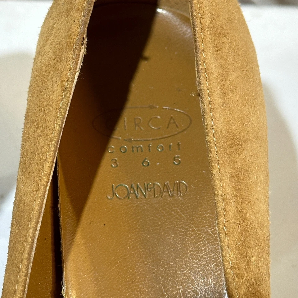 VTG Y2K 90s Circa Pumps Sz 7.5 M Tan Suede Pointed Toe Heel Pointy Buckle Fairy - Image 2 of 4